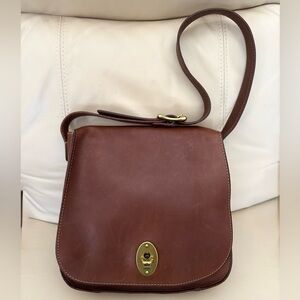 Fossil Austin Flap Medium Messenger Brown Leather Shoulder Bag Brass Hardware